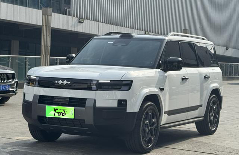 Used 2025 Titanium 7